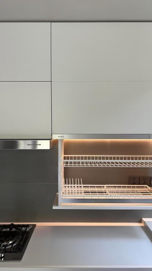 1735971776339391.jpg 吊柜.jpg